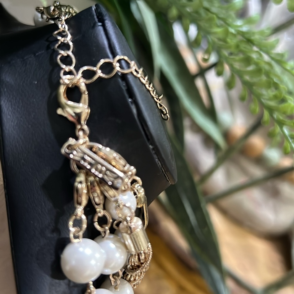 Elegant White and Gold Layered Necklace White House black market J53 - Picture 2 of 5